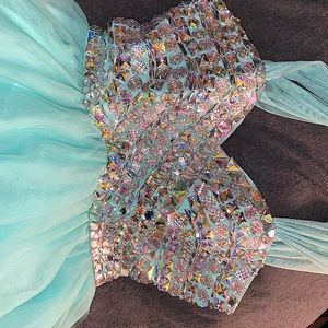 BABY BLUE PROM DRESS !!